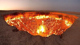 Hellish Massive Crater In Desert Called ‘The Door To Hell’ And It’s Been Burning For 40 Years