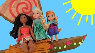 MOANA meets queen ELSA !  Anna & Elsa toddlers SAIL on Moana's boat - Ocean - Waves