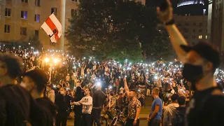 Belarus election: Riot police clash with protesters as President Lukashenko wins landslide