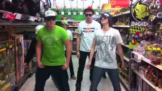 HowToLive101 - Gangnam Style/Harlem Shake Remix (unedited)