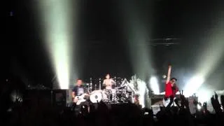 Blink 182 - Feeling This LIVE 2012 - Manchester Apollo [HD]