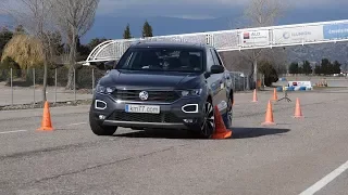 Volkswagen T-Roc 2018 - Maniobra de esquiva (moose test) y eslalon | km77.com