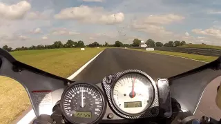 Snetterton 300 On Board GSXR 750 SRAD Pushed too far!