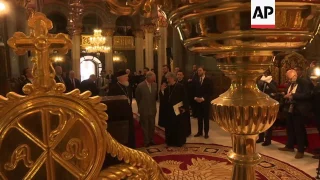 Charles meet Romanian Patriarch Daniel