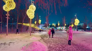 Winter in Moscow ❄️Christmas Walk 🎄Iconic Varvarka Street - Zaryadye Park. New Year Tree and Lights