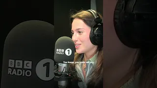 just madeline argy using her radio 1 takeover to call out her friend on air 💀 #madelineargy