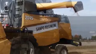 Sampo-Rosenlew SR2045 Combine Harvester