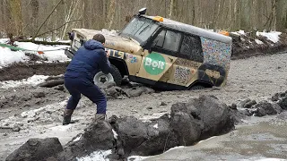 ТЕСТ-ДРАЙВ на грани возможностей ПОКУПАТЕЛЬ в шоке, НО БЕРЕТ, два стоковых УАЗа vs стоковый ГЕЛИК