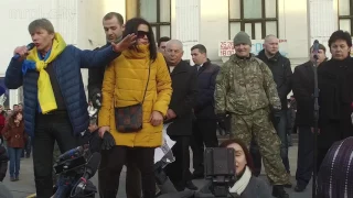 Столкновения на сцене во время митинга против блокады в Донбассе [Мариуполь]