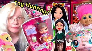 Let's Go TOY HUNTING & THRIFTING!