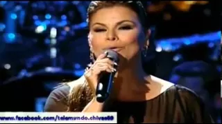 OLGA TAÑON cantando el tema "AL FINAL" en TODOS SOMOS HÉROES