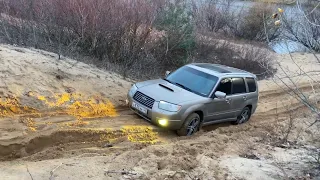 Jimny и  Subaru Forester штурмуем гору.