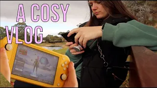 A Cosy Vlog - reading, gaming, family time