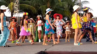 Parade Fashion Show Baju Pantai