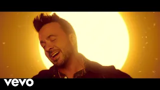 Luis Fonsi - Nuestra Balada (Official Video)