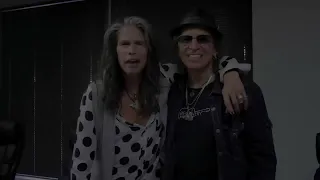 Steven Tyler performs "Dream On" at Recovery Unplugged