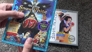 Snow White and the Seven Dwarfs Signature Collection Blu-Ray Unboxing from Disney