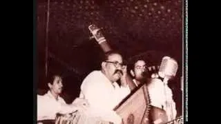Raga Malkauns - Live in Pakistan - by Ustad Bade Ghulam Ali Khan sahab