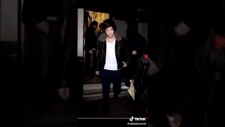 Harry, Louis will handle her🙄😅 #harrystyles #funny #cute #music #tiktok #shorts