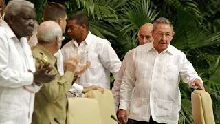 Cuba's traditional 'guayabera' shirt on the way to global icon status