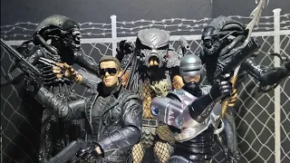 Aliens vs Predator vs Terminator vs Robocop - Stop Motion Animation