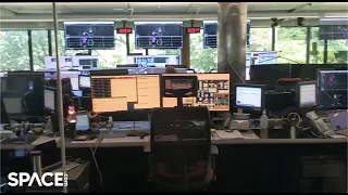 James Webb Space Telescope's flight control room - Peek through the glass