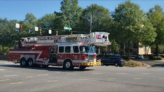 Hoover Fire Dept Truck 4 Responding to a Commercial Fire Alarm 2020/10/18