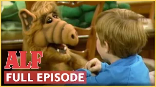 "It's Not Easy Bein Green" | ALF | FULL Episode: S1 Ep22