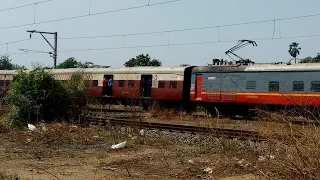 INDIAN JUGAAD !!! Who says DC EMU LOCALS are out of service ?? | Mumbai Local Trains