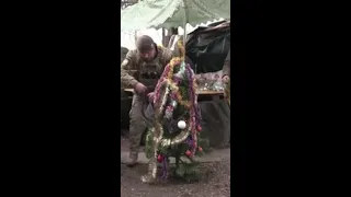 Ukrainian servicemen mark Christmas in Bakhmut