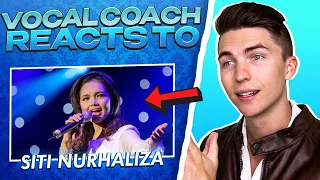 VOCAL COACH Reacts to Siti Nurhaliza - Medley Lagu Cinta (live) | Reaction