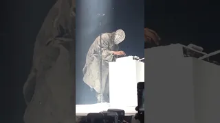 Kanye Plays One Note And The Crowd Goes WILD