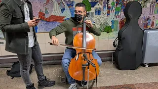 CELLO STREET PERFORMANCE IN TAKSIM SQUARE ISTANBUL, STREET MUSIC, TALENTED YOUNG VIOLONCELLIST