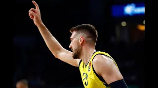 Anadolu Efes Istanbul - Fenerbahce Beko Istanbul 79-88: Marko Guduric (19 points on 5/6 3PT)