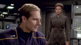 T'pol convinces Archer to ask for help