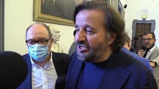 Christian De Sica imita Alberto Sordi ne "Il Marchese del Grillo"