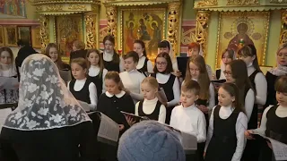Божественная Литургия в исполнении детского хора Благовест. Троицкий храм г. Азов
