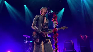 Kula Shaker - Groove Is In The Heart (Deee-Lite cover live in Maastricht 2024)