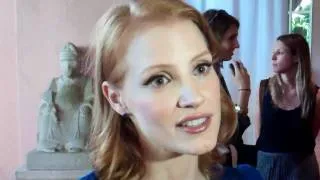 Jessica Chastain's Best Red Carpet Advice (pretty laugh trick)