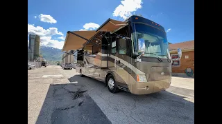 2006 Fourwinds Mandalay 40E 400hp pusher is an all around great coach with lots of amenities.