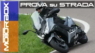 Kymco AK550 | Con il TMAX nel mirino