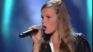 Voice Kids 2015 - Liz Sings Evanescence's Bring Me To Life - Breathtaking