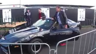 David Hasselhoff signing my KITT and making photos