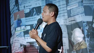 Asisten baru Pandji Pragiwaksono dan pesawat - Standup Comedy Bonar Manalu