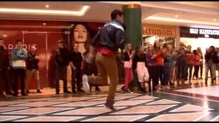 Shuffle flashmob Galleria Riga