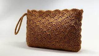 Gorgeous Paper Rope Mussel Clutch With Its Image