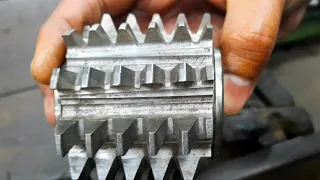 Discover how to produce gears -  Hobbing machine - Gears machining methods most popular