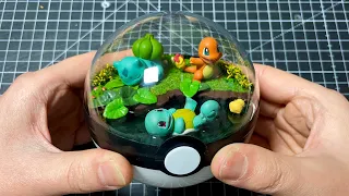 Pokémon Red & Green  Poké Ball diorama (Bulbasaur, Charmander, Squirtle)