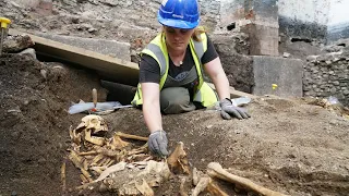 Thousand-year-old skeletons found on the 'Christ Church of the northside'