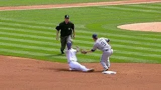 Padres challenge safe call in 1st inning